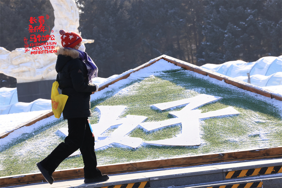 751A1589_调整大小