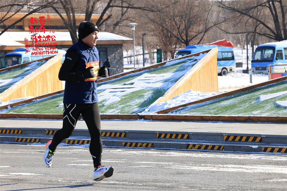 751A1593_调整大小