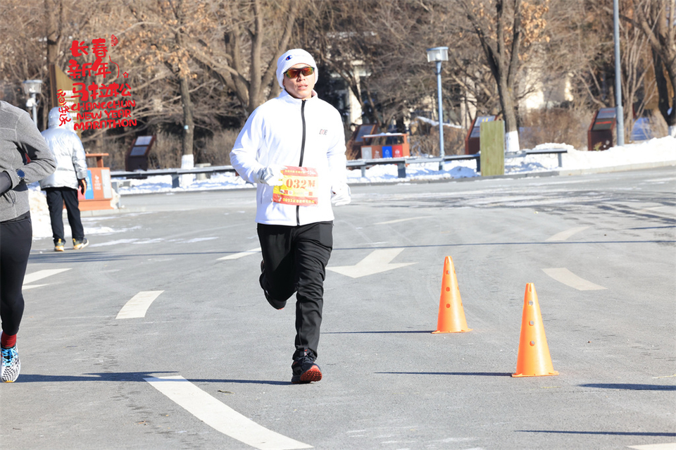 751A1612_调整大小