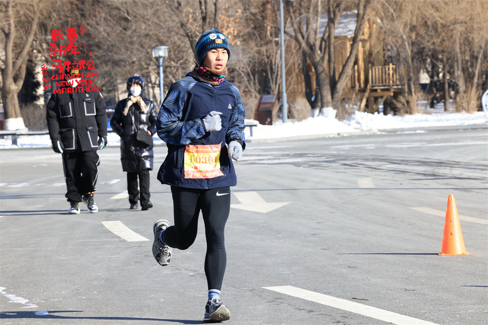 751A1621_调整大小