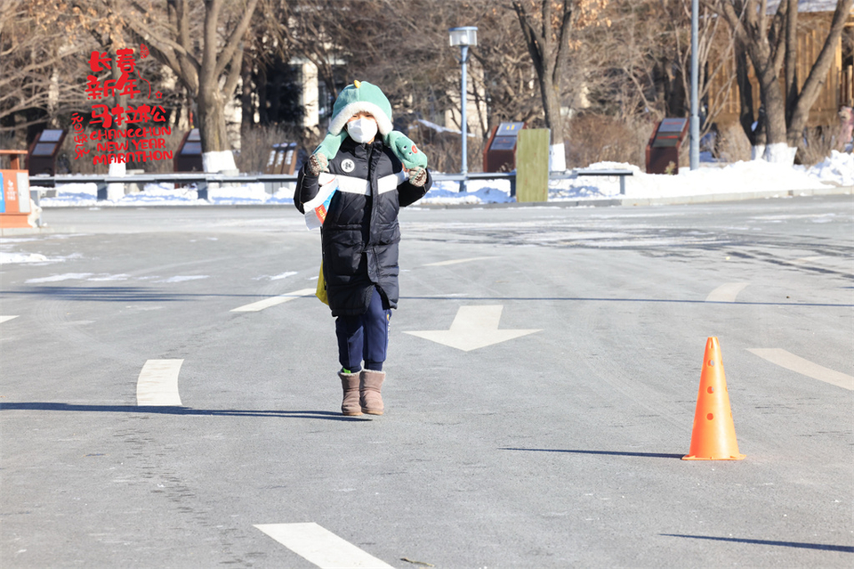 751A1642_调整大小