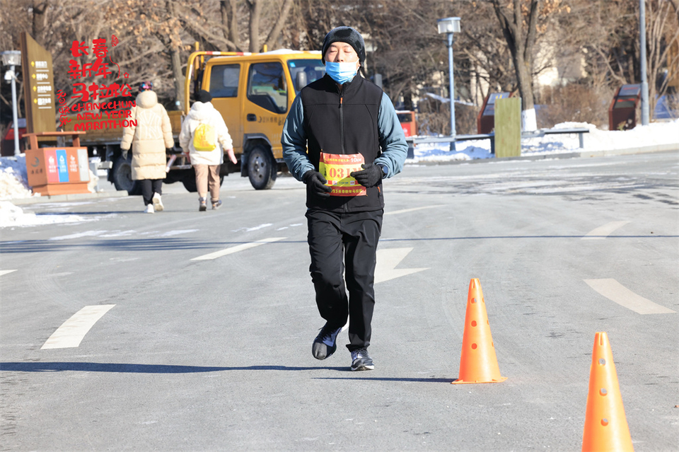 751A1647_调整大小