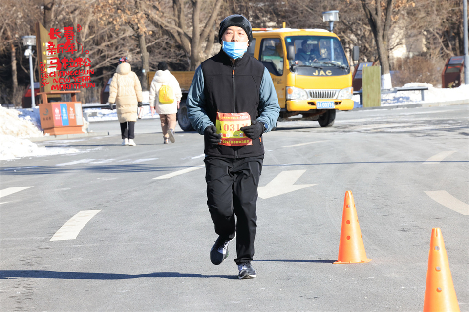 751A1648_调整大小