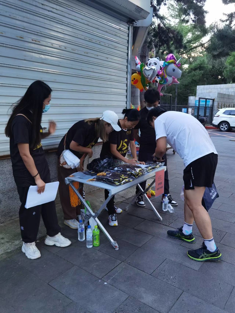 mW-HDyTRmj4iLv5U4L43IOakGYxbst1pKnKCeTEktSvK5HqV-Z1aExVf264X9JpN