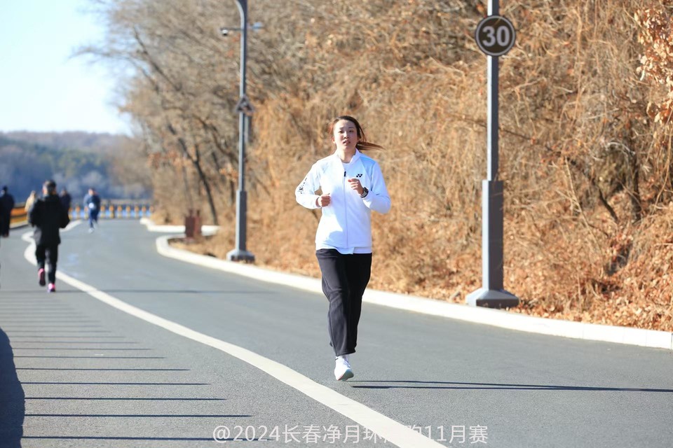 AIEvdp6HnAyX4sAhefn9XUzox1SQ1ySmV9j7SMrDjGdlqwXvd2F8Iqpf1LKAp4E9