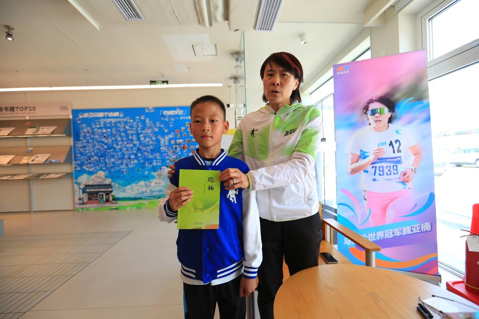 iPesLkPQ2FdssPSU-sYCMb72MSqJE_gWugV42FO-1MCHhKFXHuJPKyj2bVfL1sFz