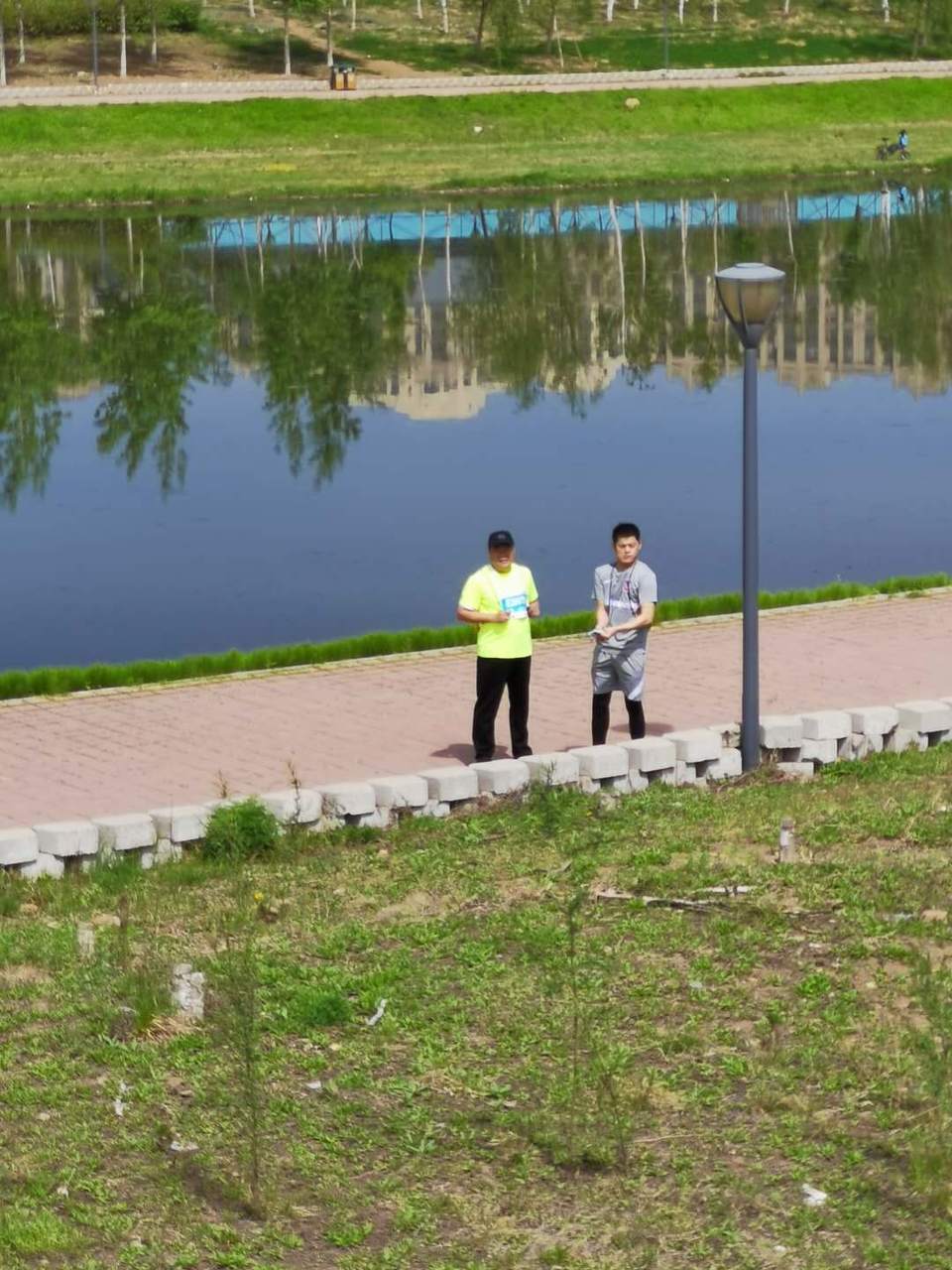 D5BSneeqinbqYdaA8pLkzZD_QpD9Wbsk7VsaQ2YxiHVEgM2sl7z6Ah0KaWGpd6cw