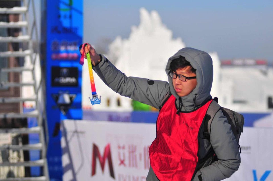 16DC2482-54A9-4EE9-9EAA-23F3802A559E