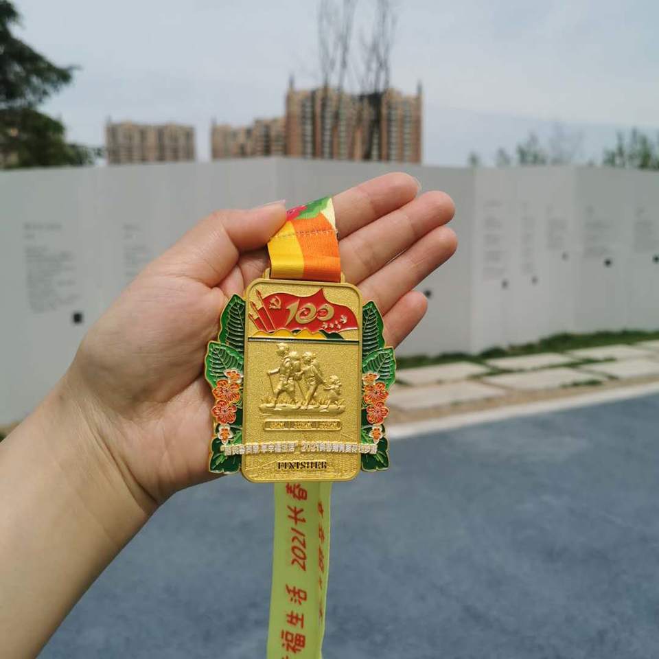 dKlmTnyGeavIisYaDKOBYLy6mnmhCrAMZxE4JRcWLIo4mAB8rFUVJYcgrrTGqM4B