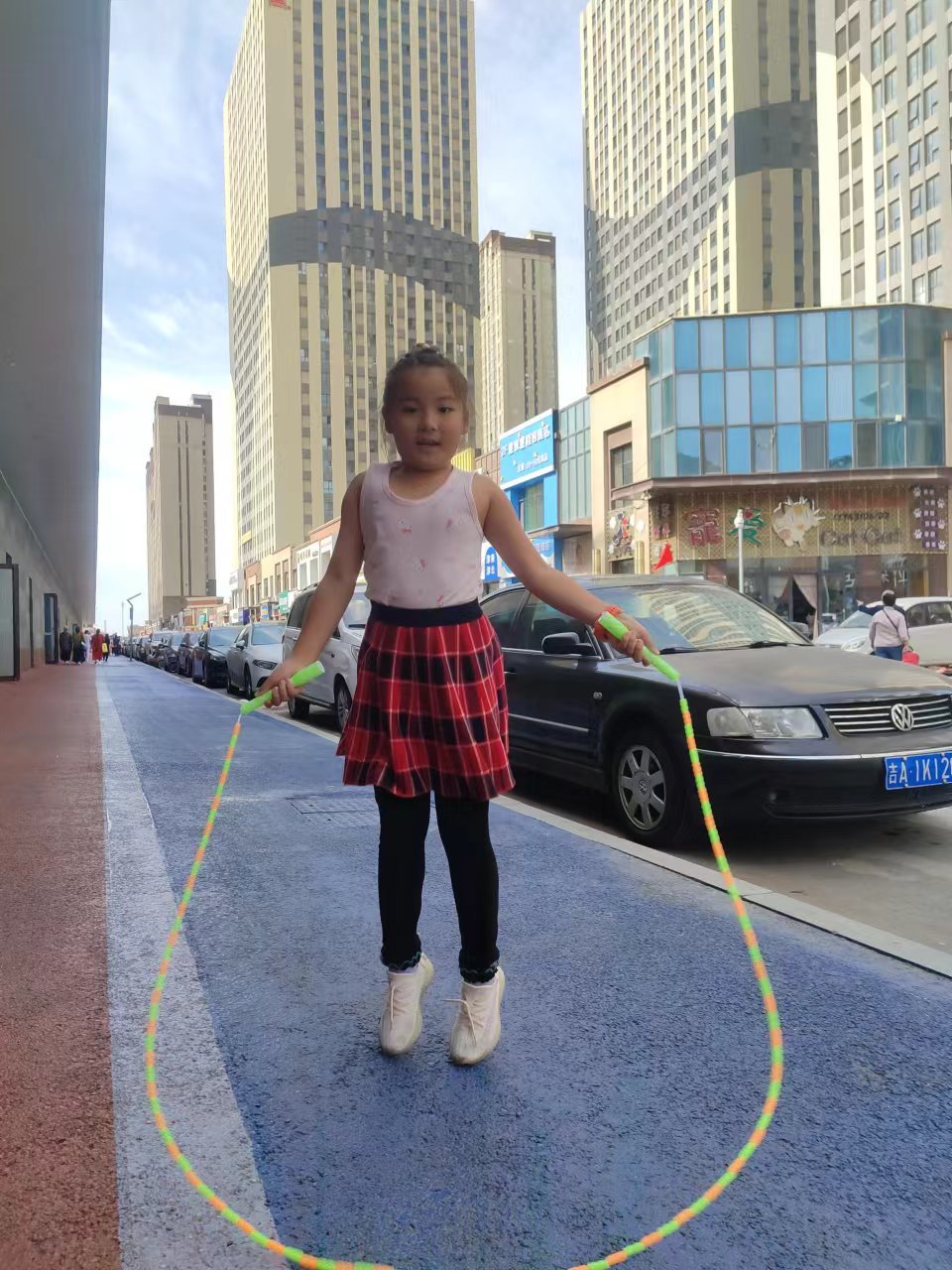 171TQzxEDnu2rO2VGK1_Kg8jzTUlY2FS6o4VB1izRWJ5-xLA6Ofi0uVUx-gmg2jD