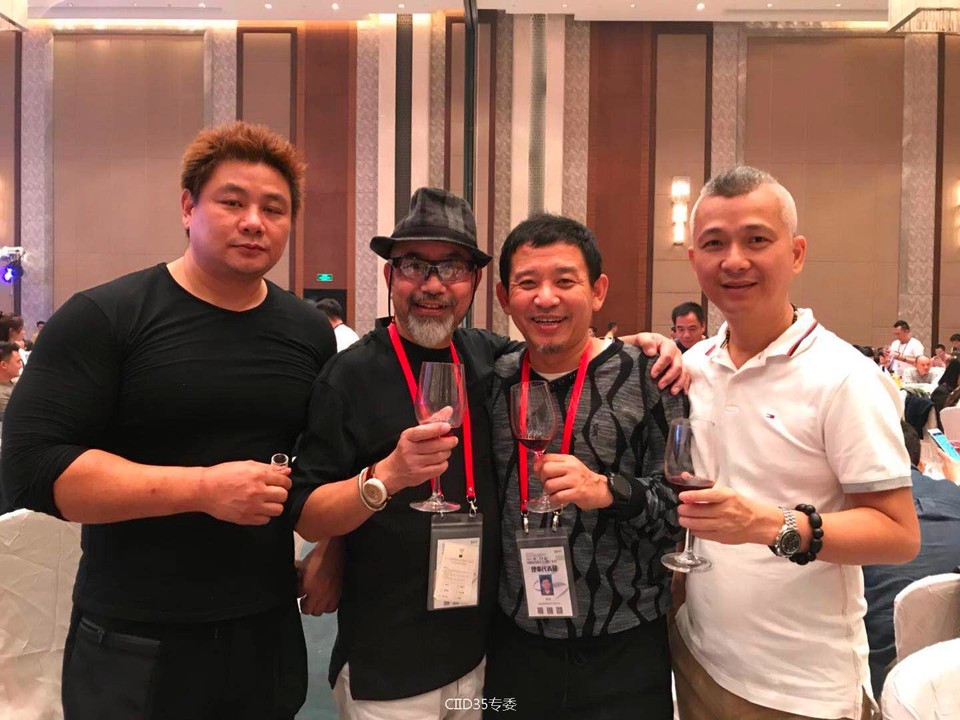 3199C10E-E006-4461-B2A8-2C0F2F923F87