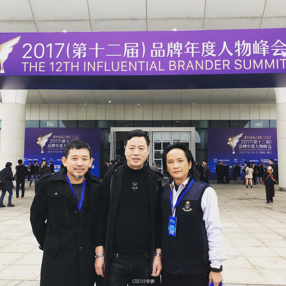 A1297089-DB60-4556-843D-ECE0366123EB