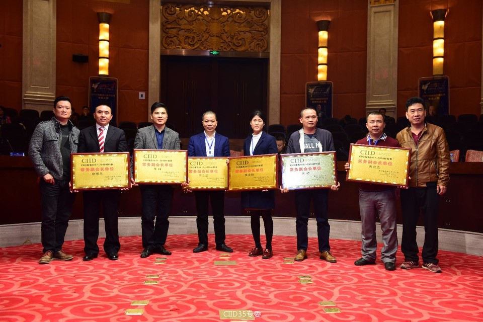 3315F714-7D0C-4FB6-9F7D-D88AB5854728