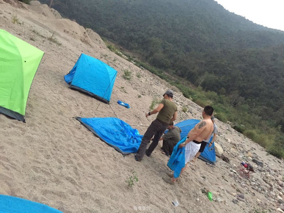 BB26E332-459F-4101-B326-78DEF363E970