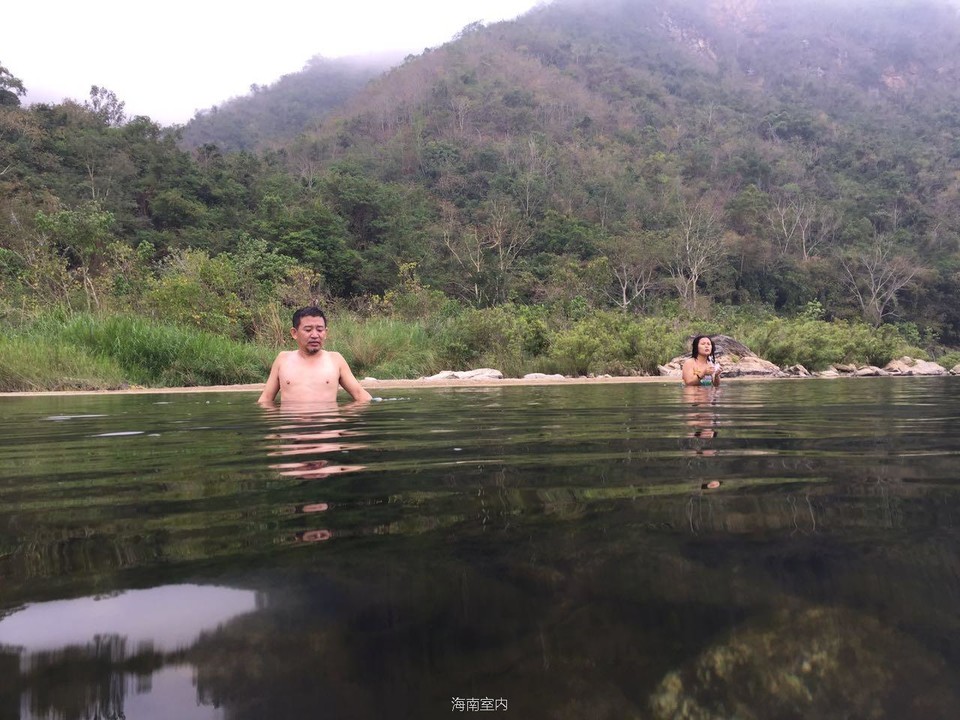 5895FE77-216A-47C9-83C8-0D342BF3BC64