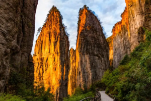 【定制团】7.22-24号 恩施大峡谷 清江画廊 登山玩水3日游“动车往返”