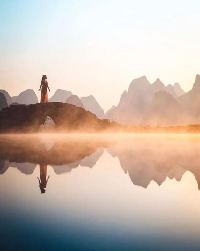 一位外国小伙被中国美景深深吸引，拍出了中华大地最美神韵