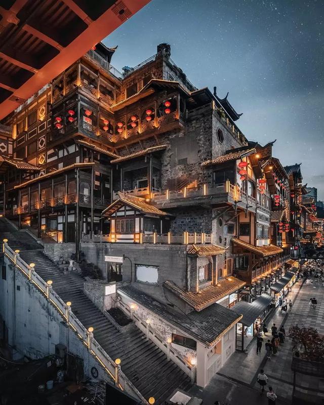 一位外国小伙被中国美景深深吸引，拍出了中华大地最美神韵