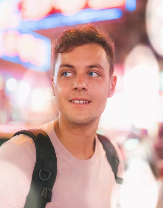 一位外国小伙被中国美景深深吸引，拍出了中华大地最美神韵