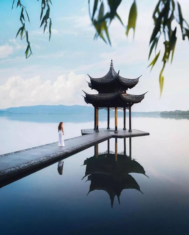 一位外国小伙被中国美景深深吸引，拍出了中华大地最美神韵