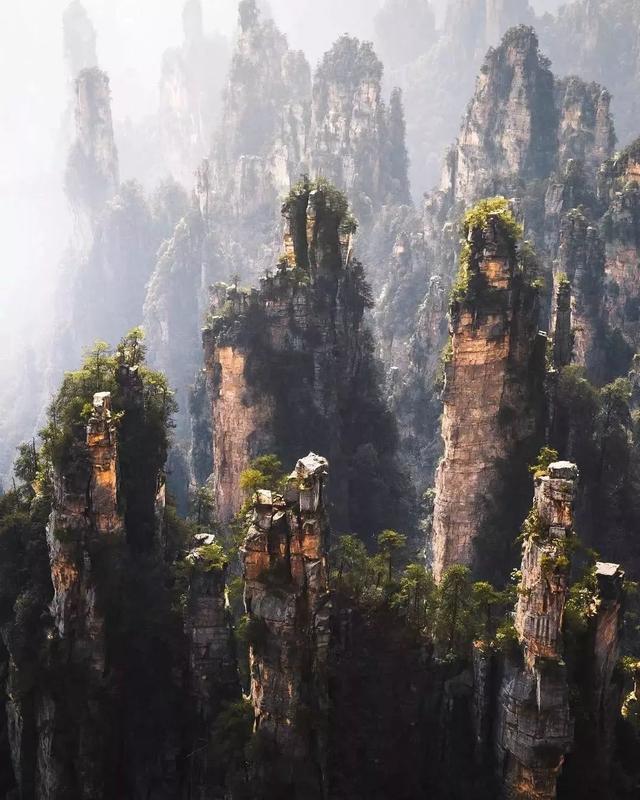 一位外国小伙被中国美景深深吸引，拍出了中华大地最美神韵