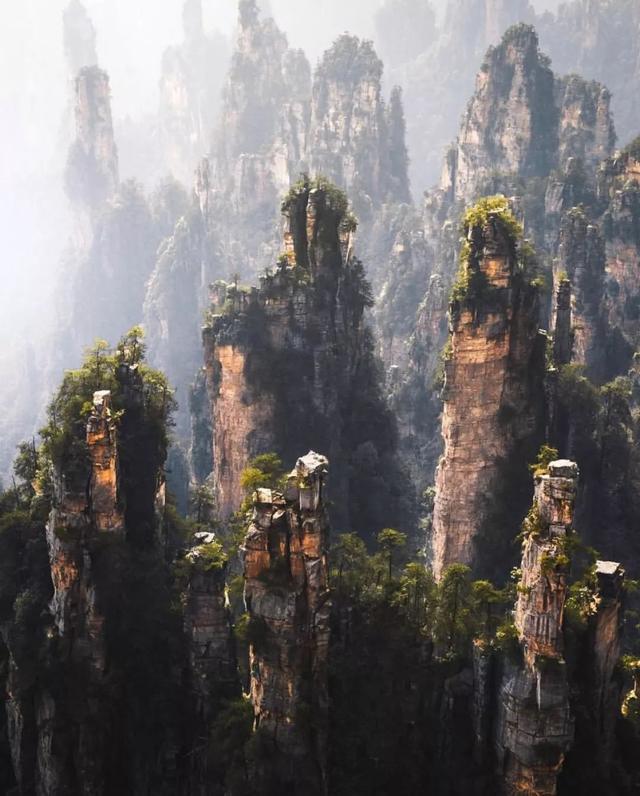 一位外国小伙被中国美景深深吸引，拍出了中华大地最美神韵