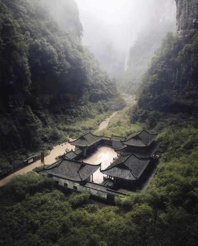 一位外国小伙被中国美景深深吸引，拍出了中华大地最美神韵