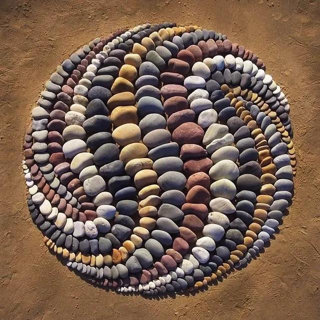 有一天，我竟被一堆石头给迷住了