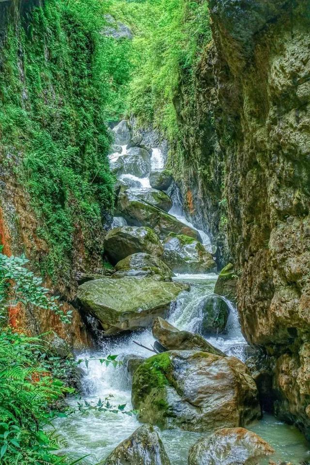 夏天的恩施，就是隐藏在深山中的“仙本那”