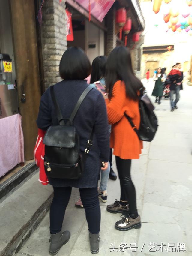 皇陵边上的特色小镇：游湖北钟祥莫愁湖小镇，山水相连，美食饕餮