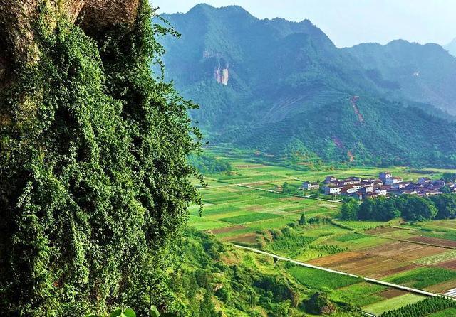 国内罕见的中华第一高瀑，刚开放就“爆”了！