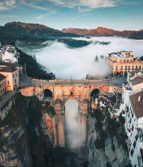 一位外国小伙被中国美景深深吸引，拍出了中华大地最美神韵