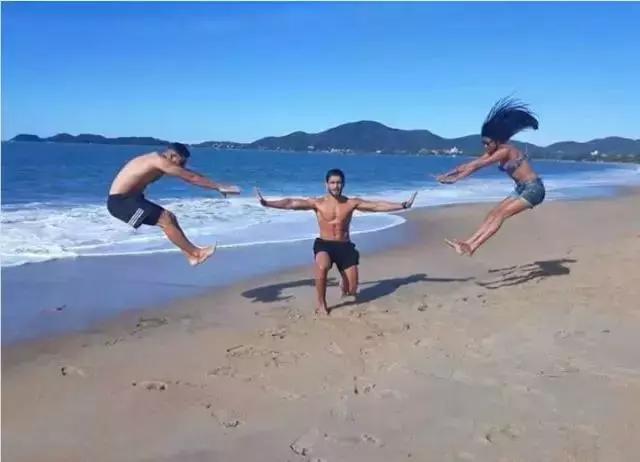 值得收藏的12个拍照姿势，创意旅游照称霸朋友圈