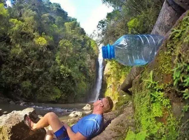 值得收藏的12个拍照姿势，创意旅游照称霸朋友圈