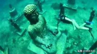 故事：海底惊现千年佛寺，再现婆罗浮屠