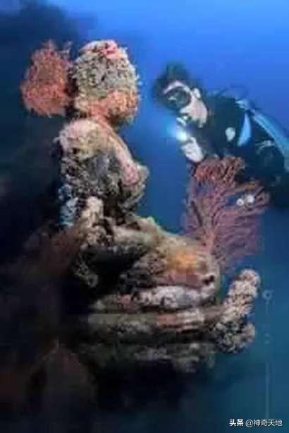故事：海底惊现千年佛寺，再现婆罗浮屠