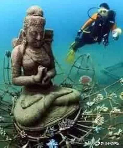 故事：海底惊现千年佛寺，再现婆罗浮屠