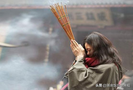 在寺庙烧香时，为何还要分3根、6根、9根来算呢？有何含义吗？