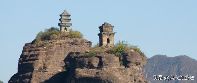 上帝没事儿爱丢鞋：一双丢在双塔山，一双丢在梵净山，不信自己看