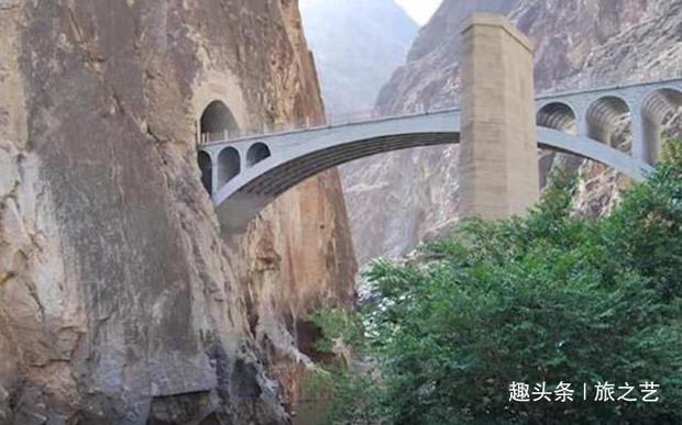 中国最特别的大桥，1公里内不允许拍照，且每次只能走1辆车