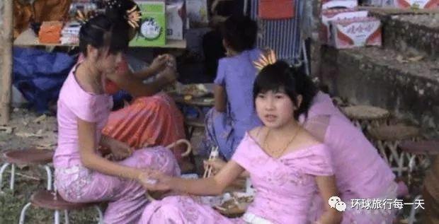 中国唯一“一村两国”的村子，上厕所都要拿护照，他们是咋生活呢