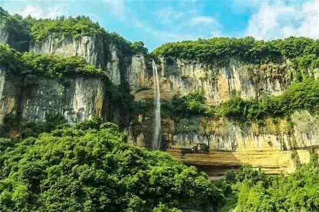 夏天的恩施，就是隐藏在深山中的“仙本那”