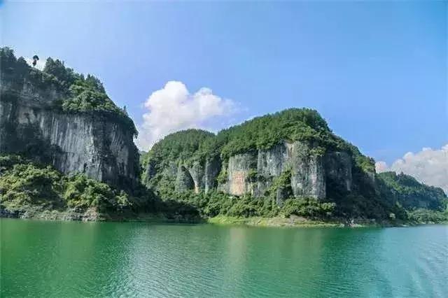 夏天的恩施，就是隐藏在深山中的“仙本那”