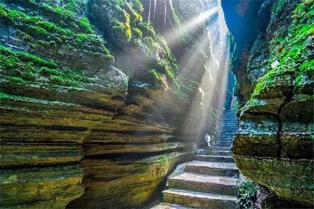 夏天的恩施，就是隐藏在深山中的“仙本那”