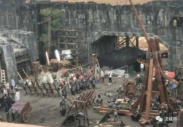 湖北枣阳丨汉城影视基地，刚开就大腕云集，张艺谋刚走，杨澜来了