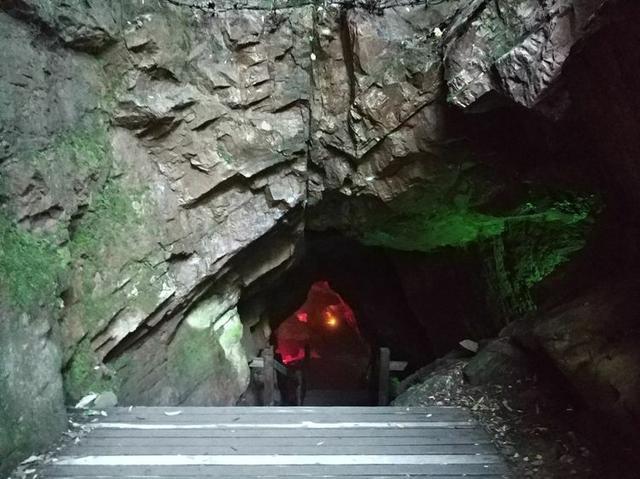 【传说游神龙架】之官门山、神农坛、天生桥、神农顶