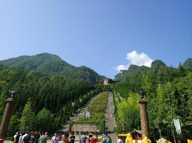 【传说游神龙架】之官门山、神农坛、天生桥、神农顶