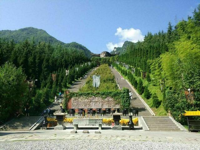 【传说游神龙架】之官门山、神农坛、天生桥、神农顶