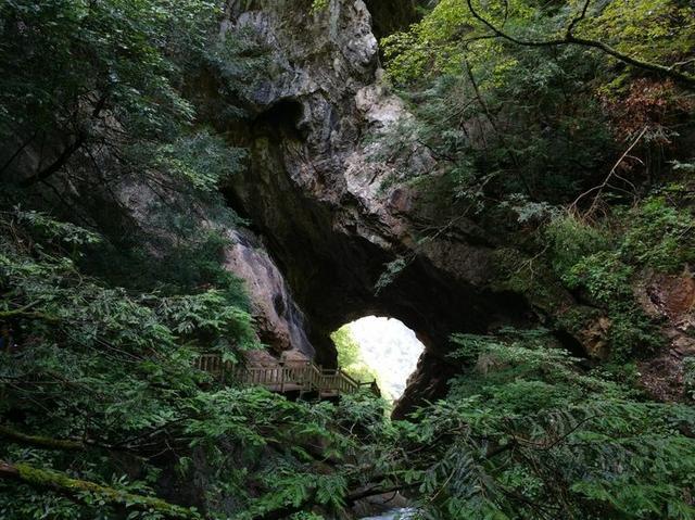 【传说游神龙架】之官门山、神农坛、天生桥、神农顶