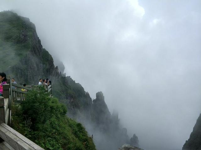 【传说游神龙架】之官门山、神农坛、天生桥、神农顶